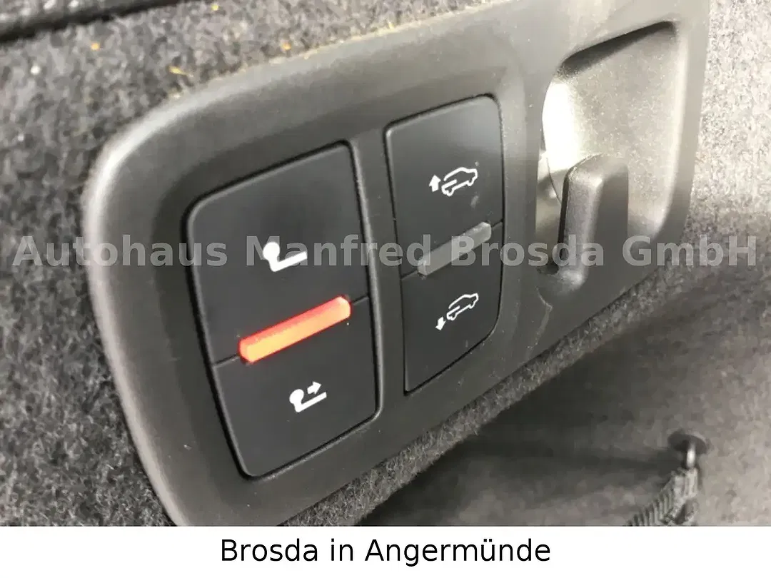 Audi SQ7 - Thumbnail 9