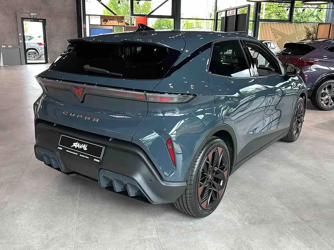 CUPRA Raval - Thumbnail 3