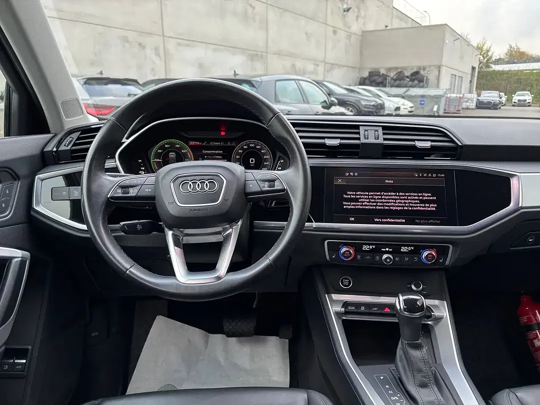Audi Q3 - Thumbnail 9