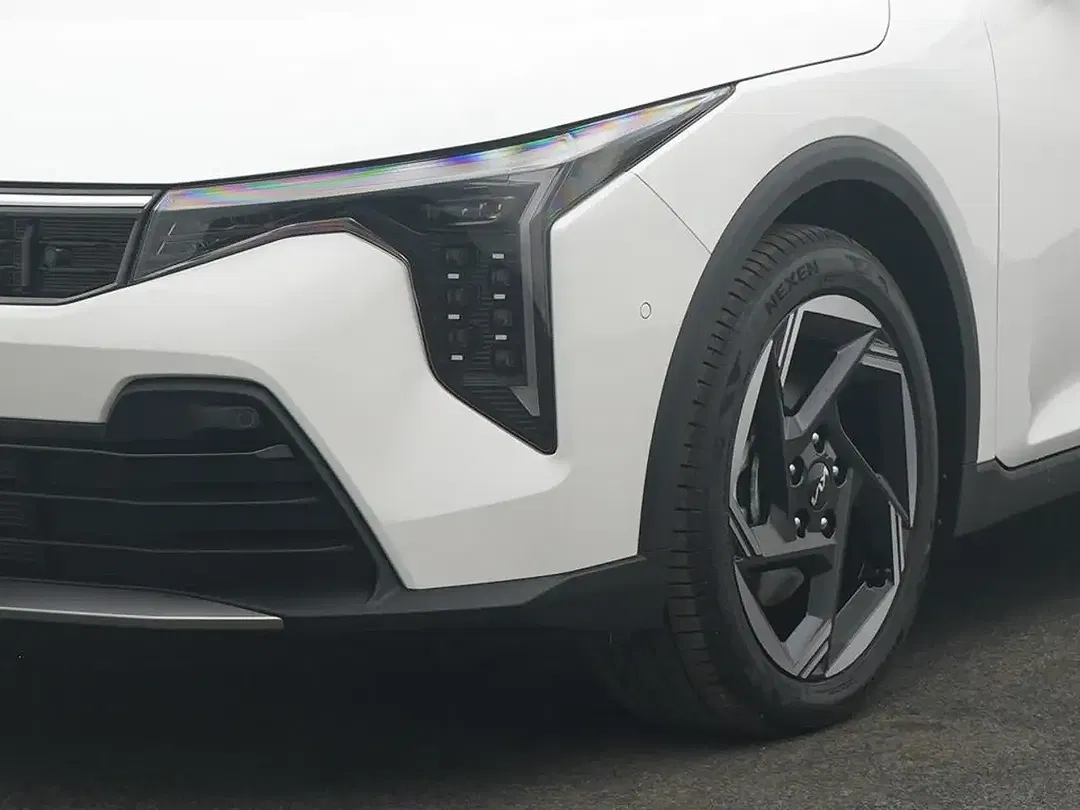 Kia K4 - Thumbnail 8