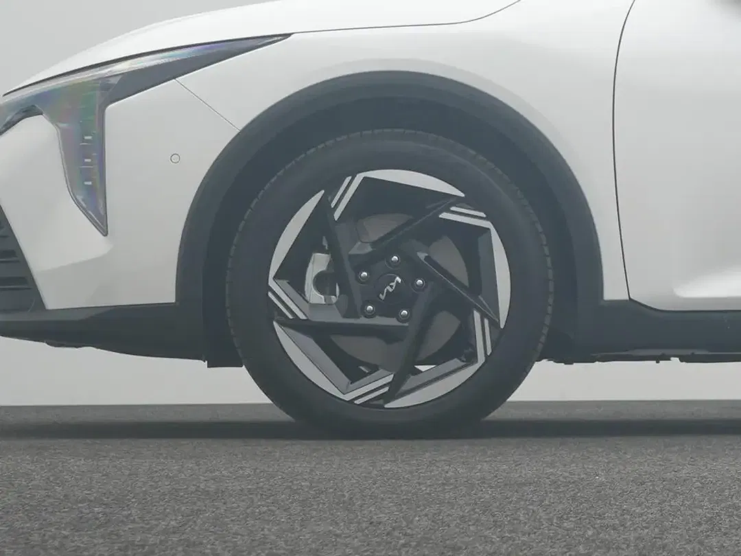 Kia K4 - Thumbnail 7