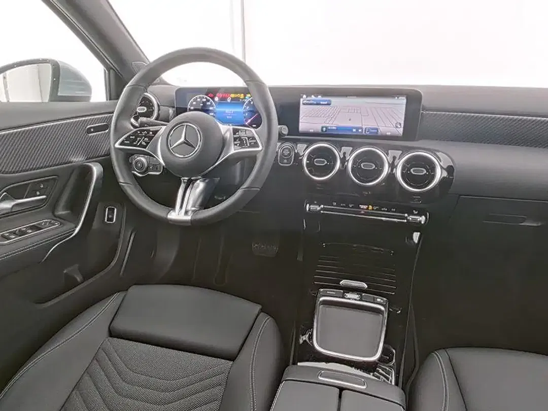 Mercedes-Benz A 180 - Thumbnail 6