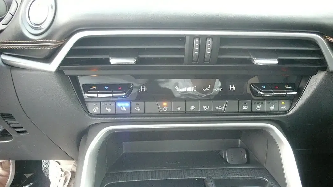 Mazda CX-60 - Thumbnail 12