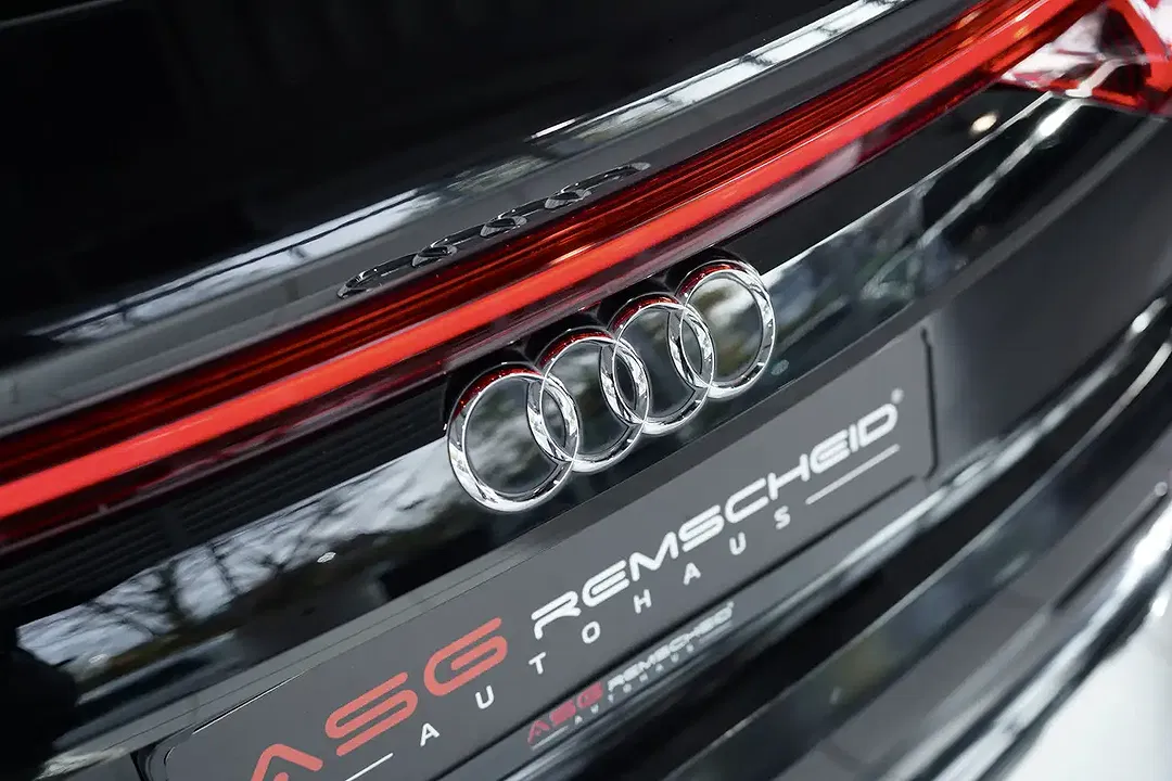 Audi SQ8 - Thumbnail 11