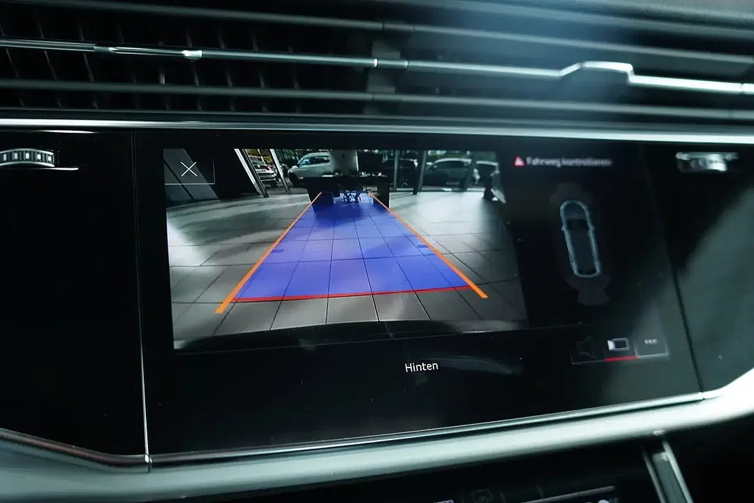Audi SQ8 - Thumbnail 13