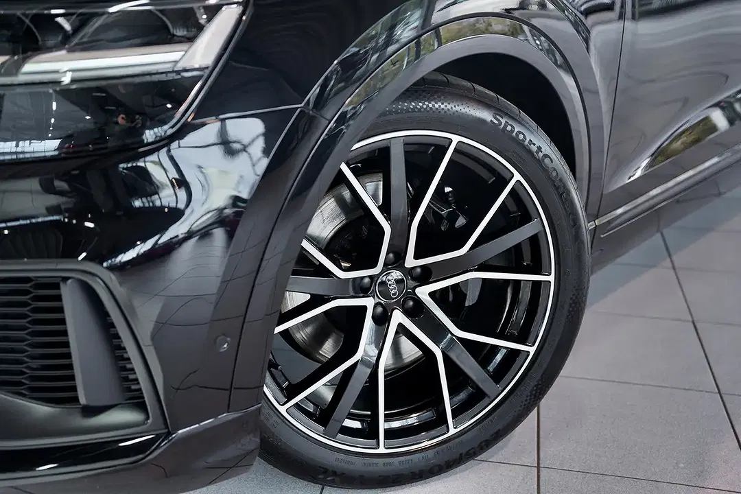 Audi SQ8 - Thumbnail 2