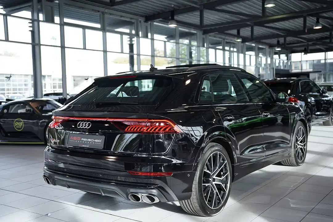 Audi SQ8 - Thumbnail 7