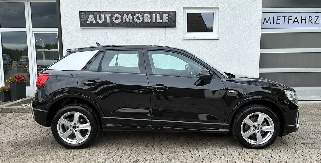 Audi Q2 - Thumbnail 8
