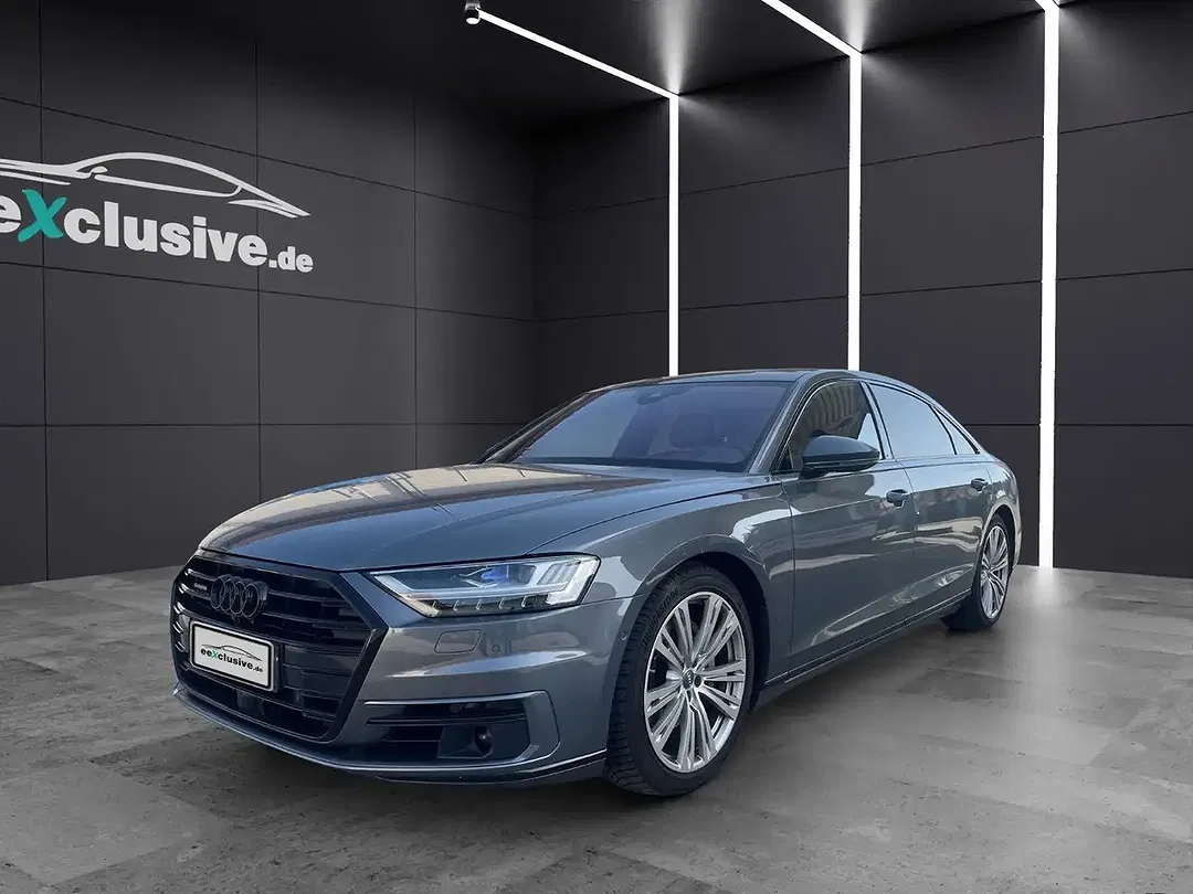 Audi A8 quattro