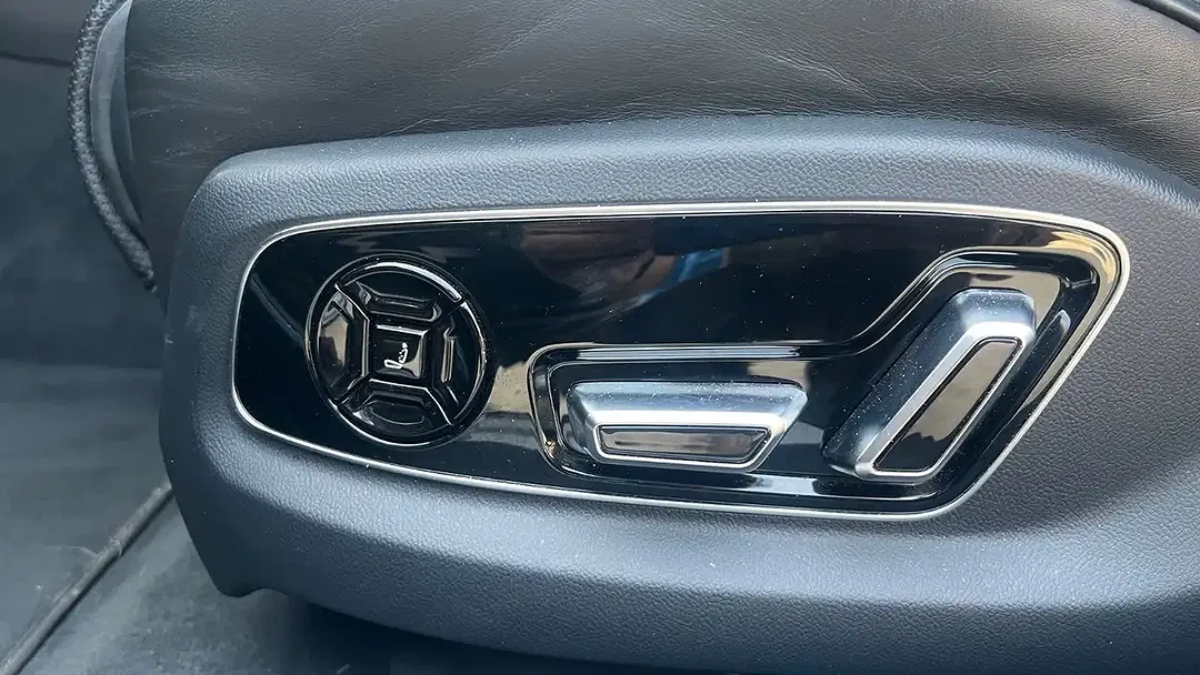 Audi A8 - Thumbnail 13