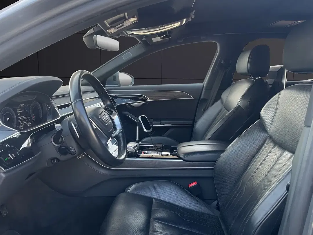 Audi A8 - Thumbnail 22