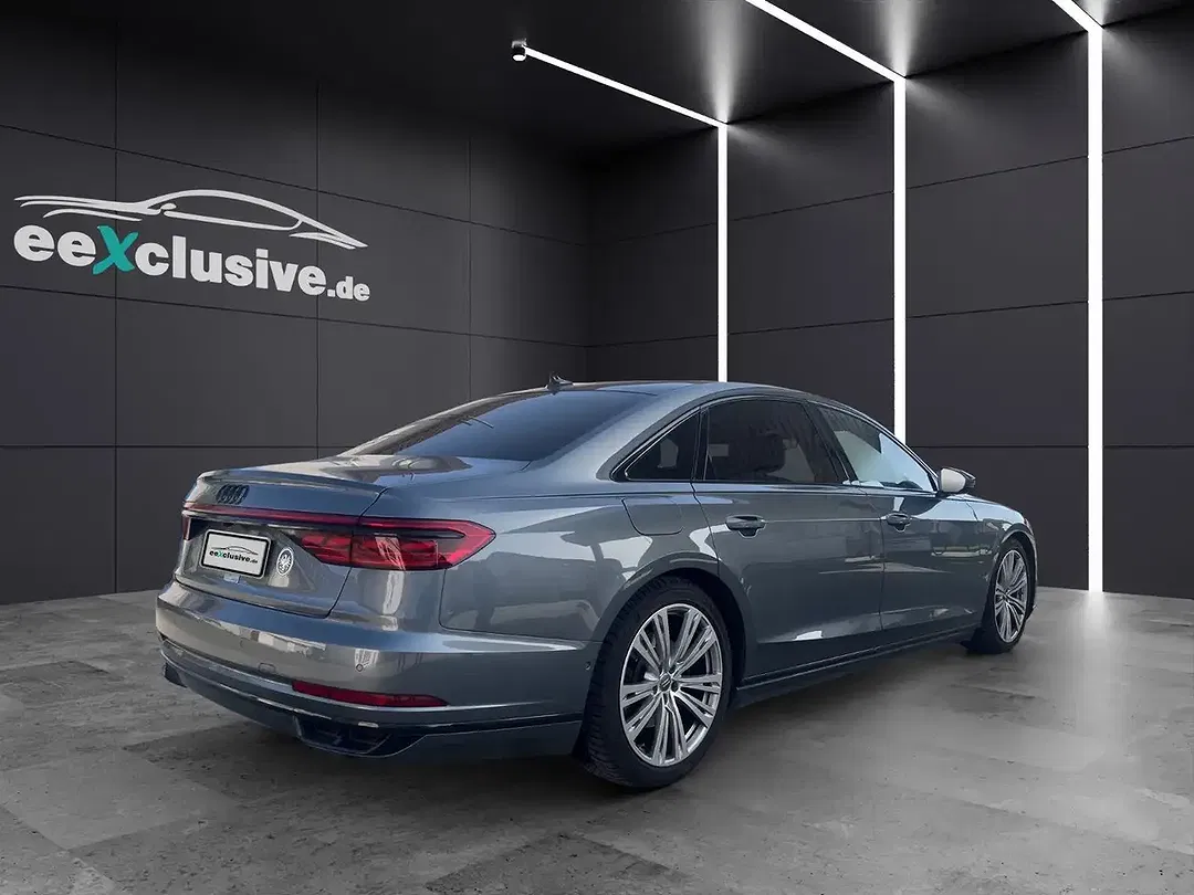 Audi A8 - Thumbnail 8