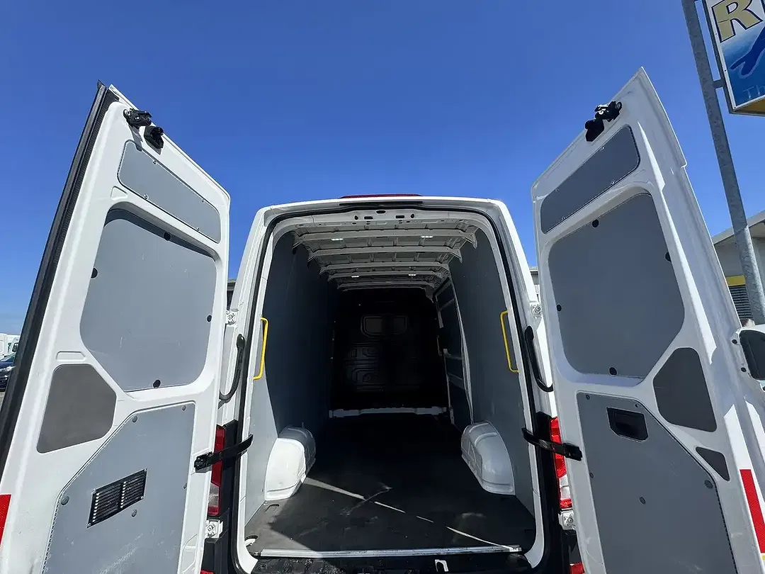 Volkswagen Crafter - Thumbnail 15