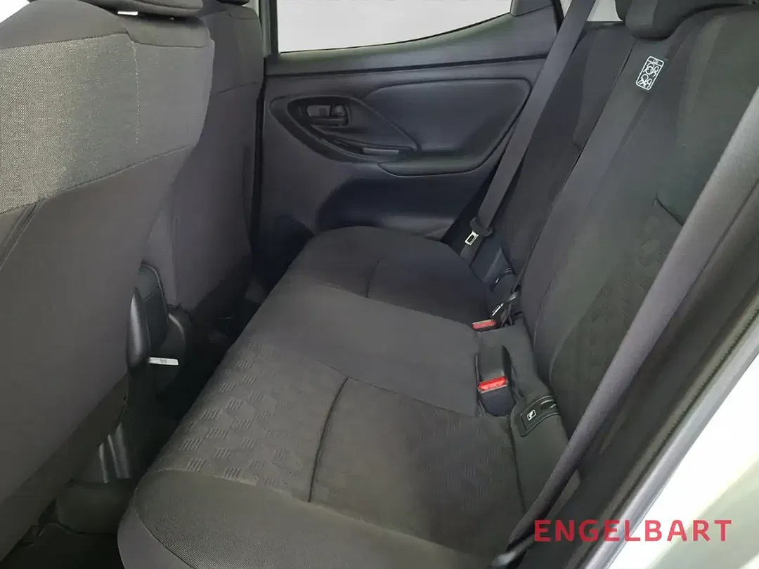 Toyota Yaris - Thumbnail 12