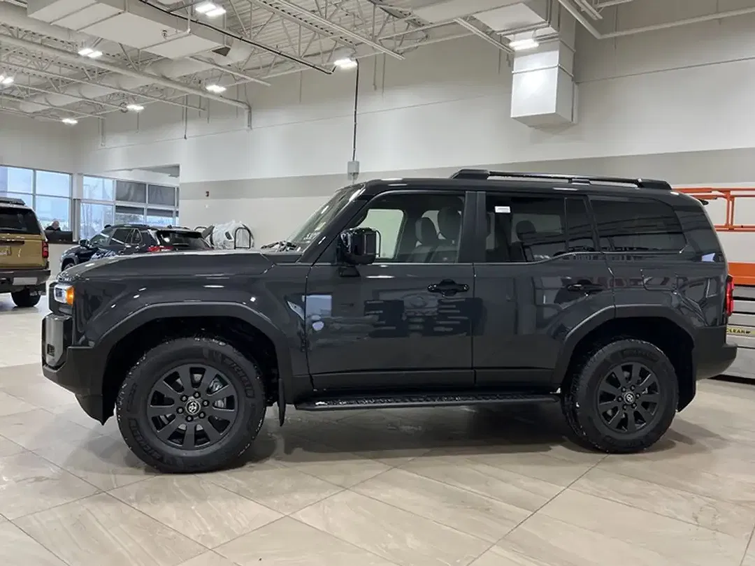 Toyota Land Cruiser - Thumbnail 4