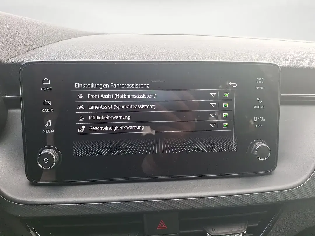 Skoda Scala - Thumbnail 12