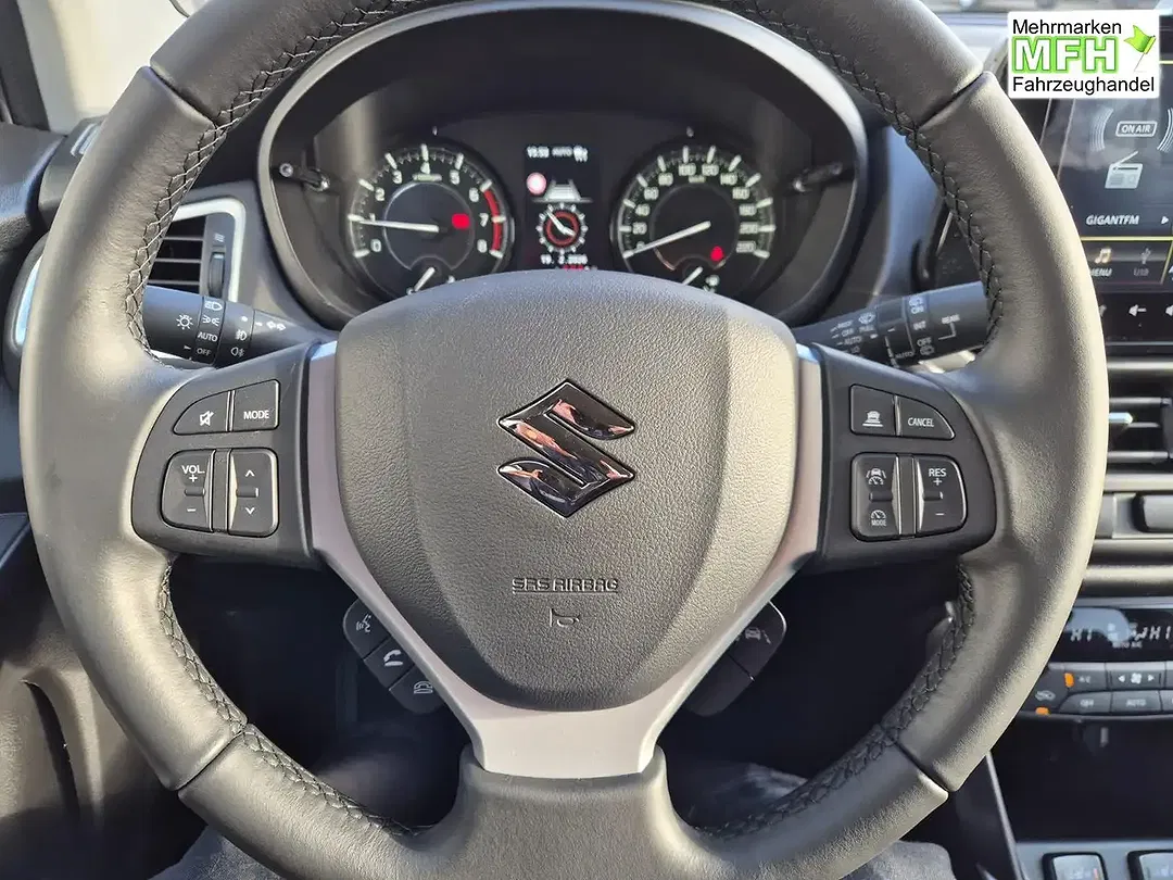 Suzuki S-Cross - Thumbnail 15