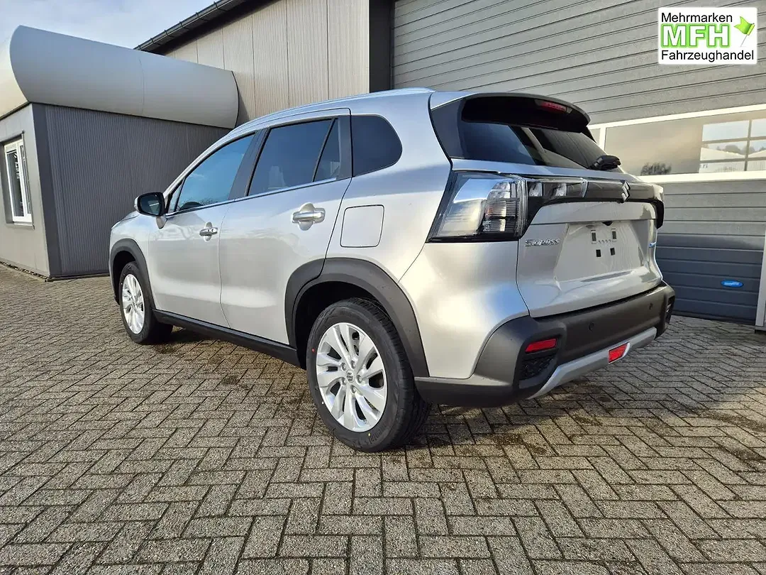 Suzuki S-Cross - Thumbnail 3