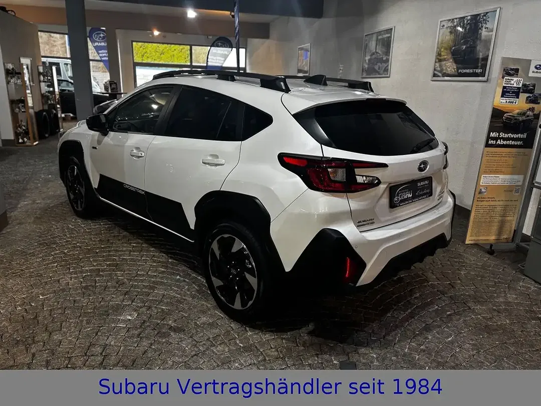 Subaru Crosstrek - Thumbnail 3