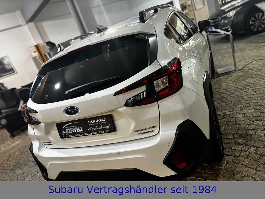Subaru Crosstrek - Thumbnail 5