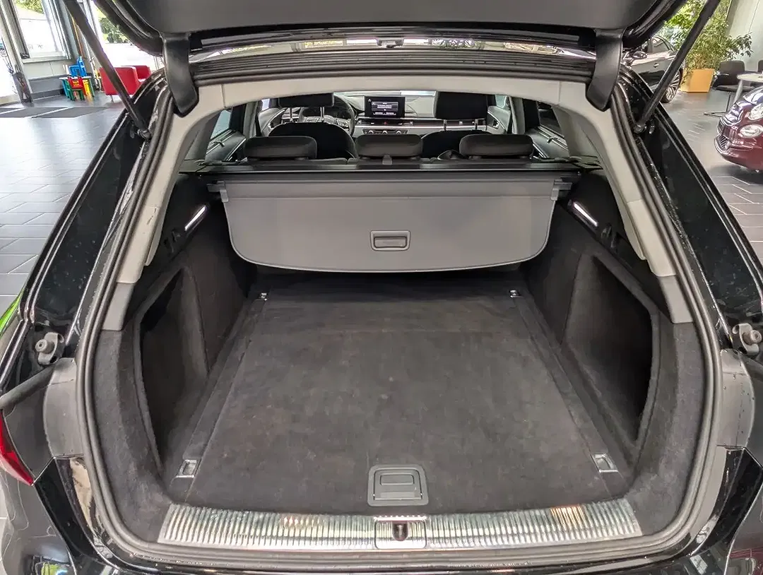 Audi A4 - Thumbnail 12