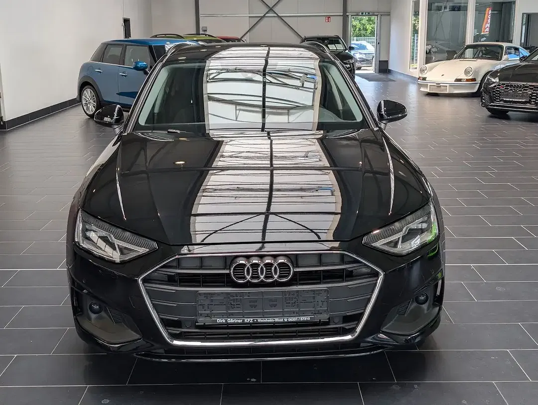 Audi A4 - Thumbnail 3
