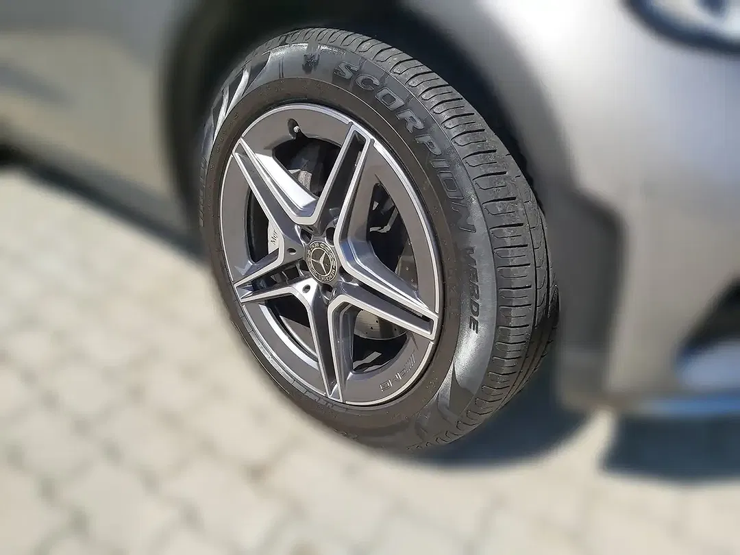 Mercedes-Benz GLC 220 - Thumbnail 7