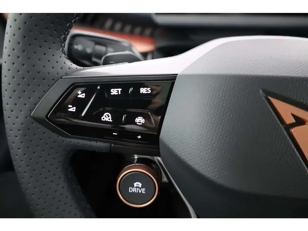 CUPRA Tavascan - Thumbnail 13
