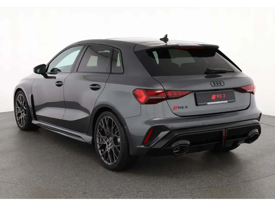 Audi RS3 - Thumbnail 3