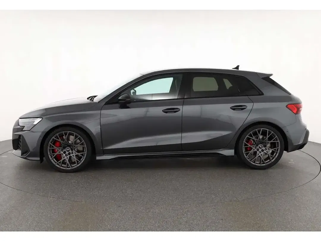 Audi RS3 - Thumbnail 4