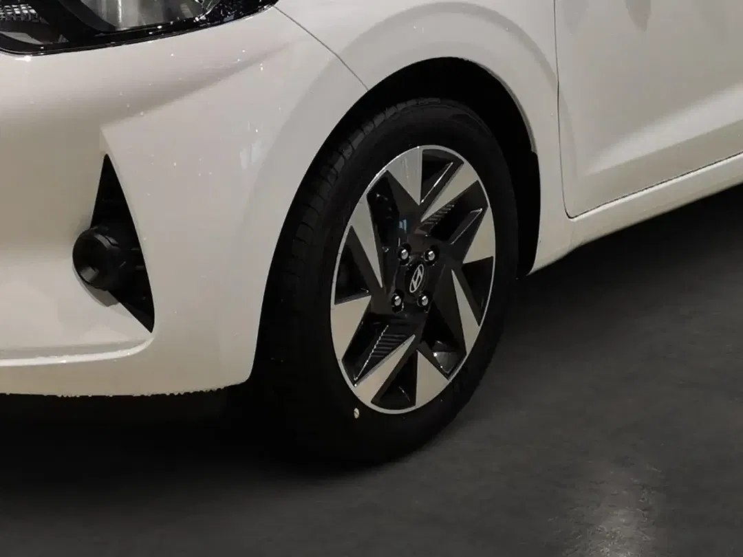 Hyundai i10 - Thumbnail 6