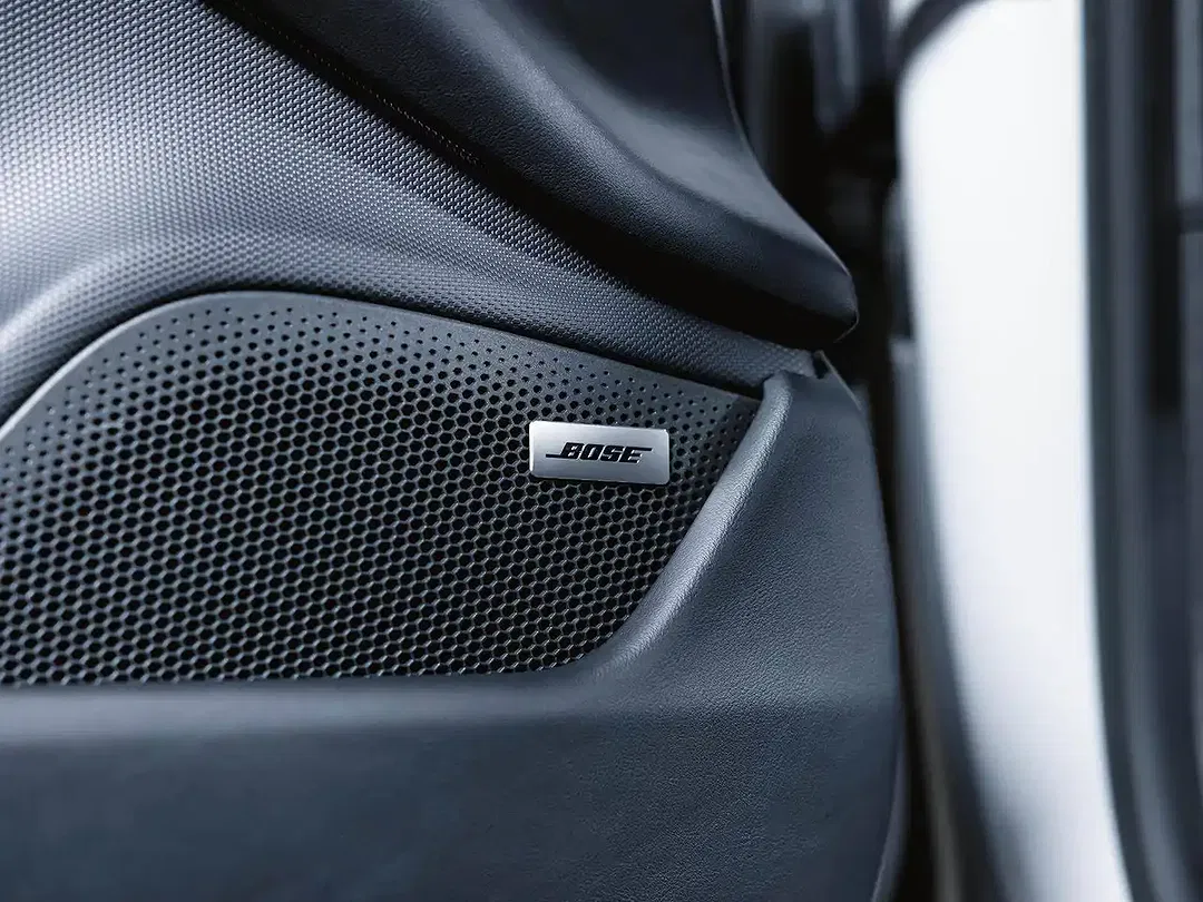 Porsche Taycan - Thumbnail 20