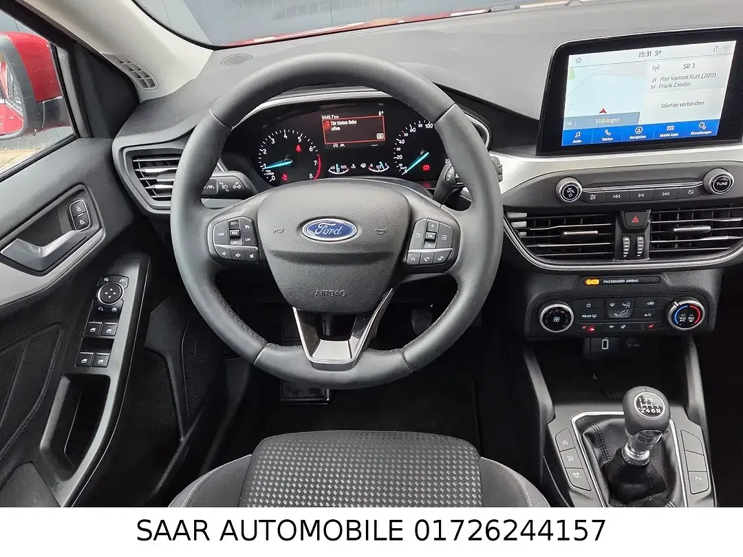 Ford Focus - Thumbnail 7