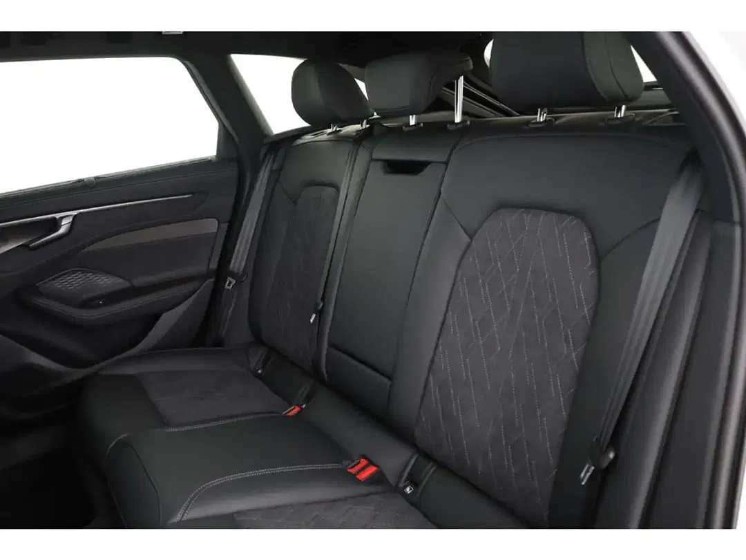 Audi A6 - Thumbnail 10