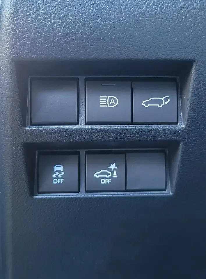 Toyota Land Cruiser - Thumbnail 14