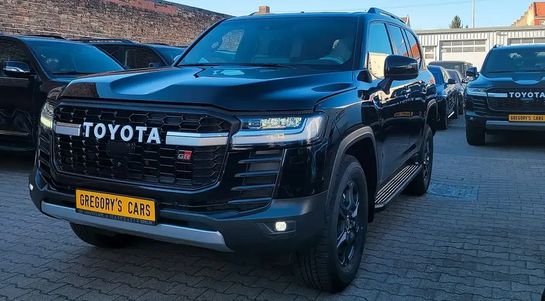 Toyota Land Cruiser - Thumbnail 8
