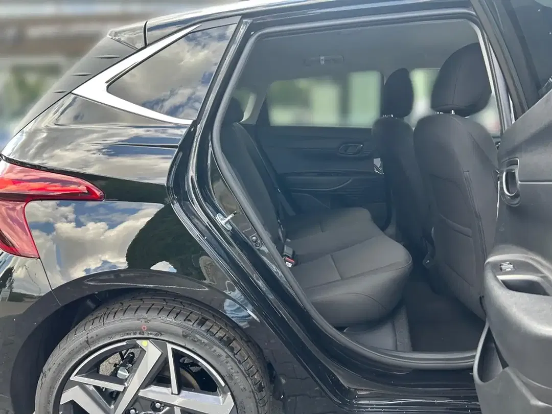Hyundai i20 - Thumbnail 13