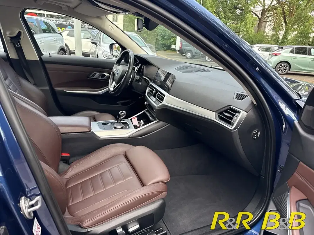 BMW 330 - Thumbnail 9