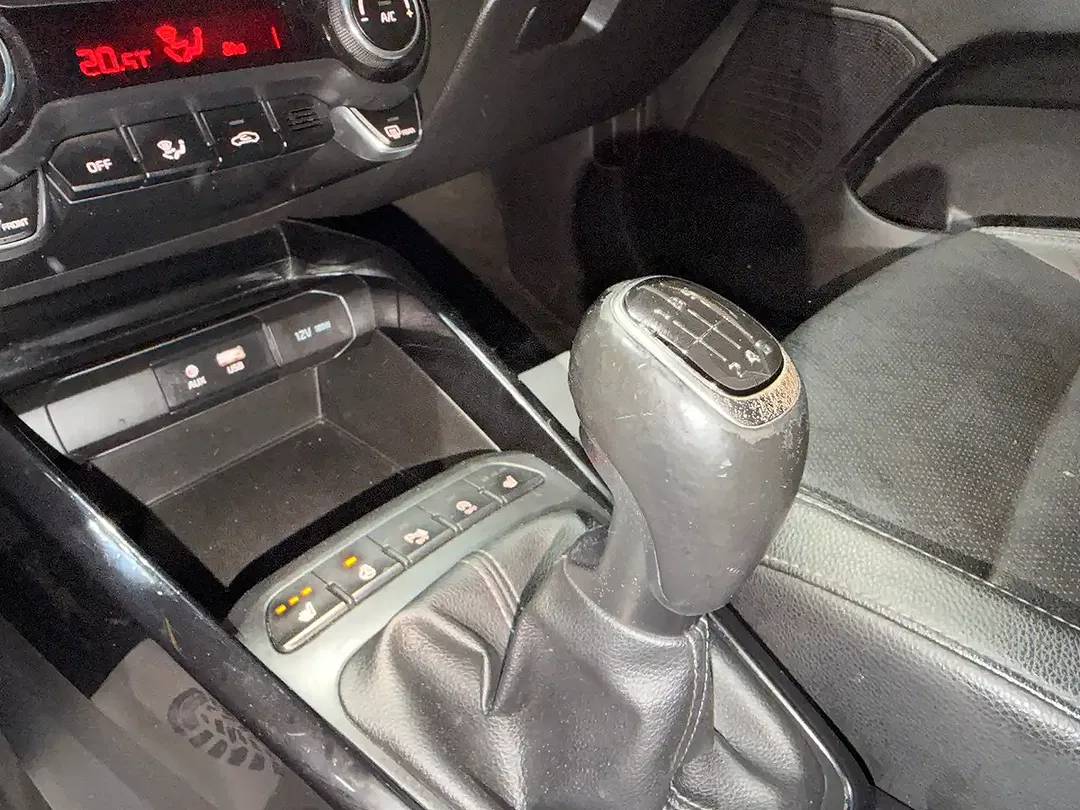 Kia Stonic - Thumbnail 15