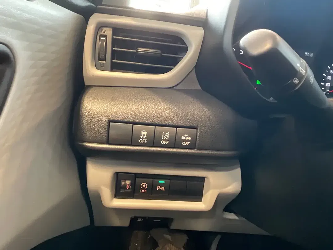 Suzuki Swift - Thumbnail 18