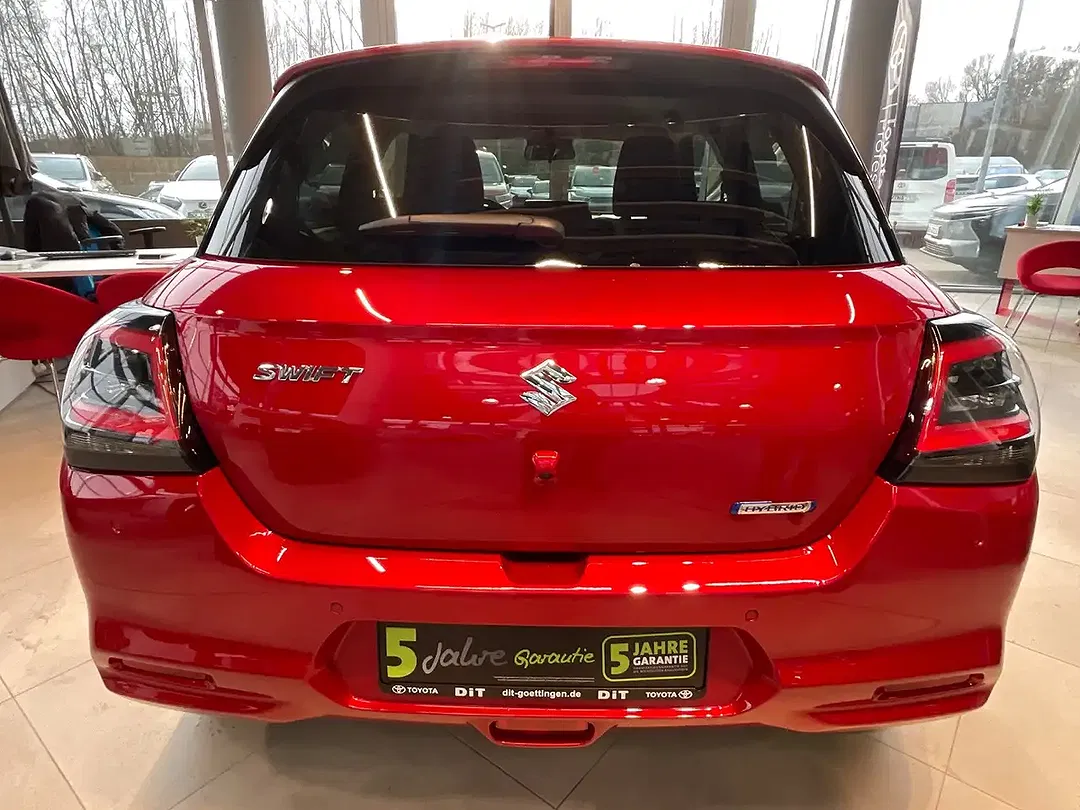 Suzuki Swift - Thumbnail 5
