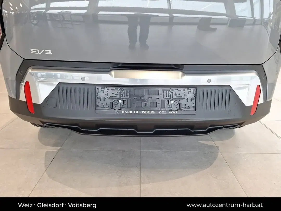 Kia EV3 - Thumbnail 8