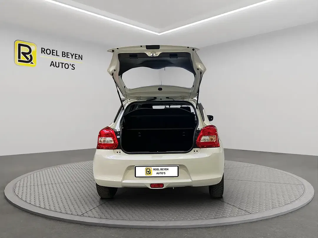 Suzuki Swift - Thumbnail 12