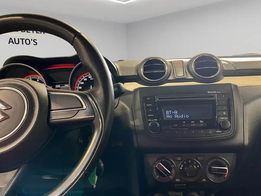 Suzuki Swift - Thumbnail 22