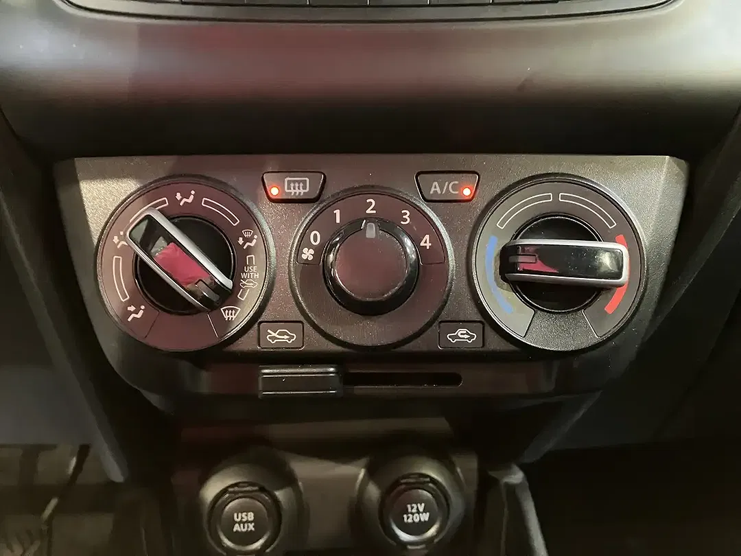 Suzuki Swift - Thumbnail 26