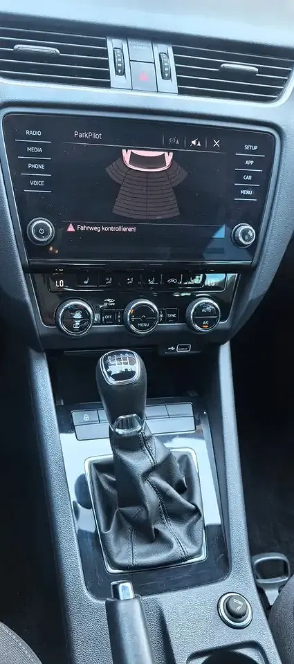 Skoda Octavia - Thumbnail 32