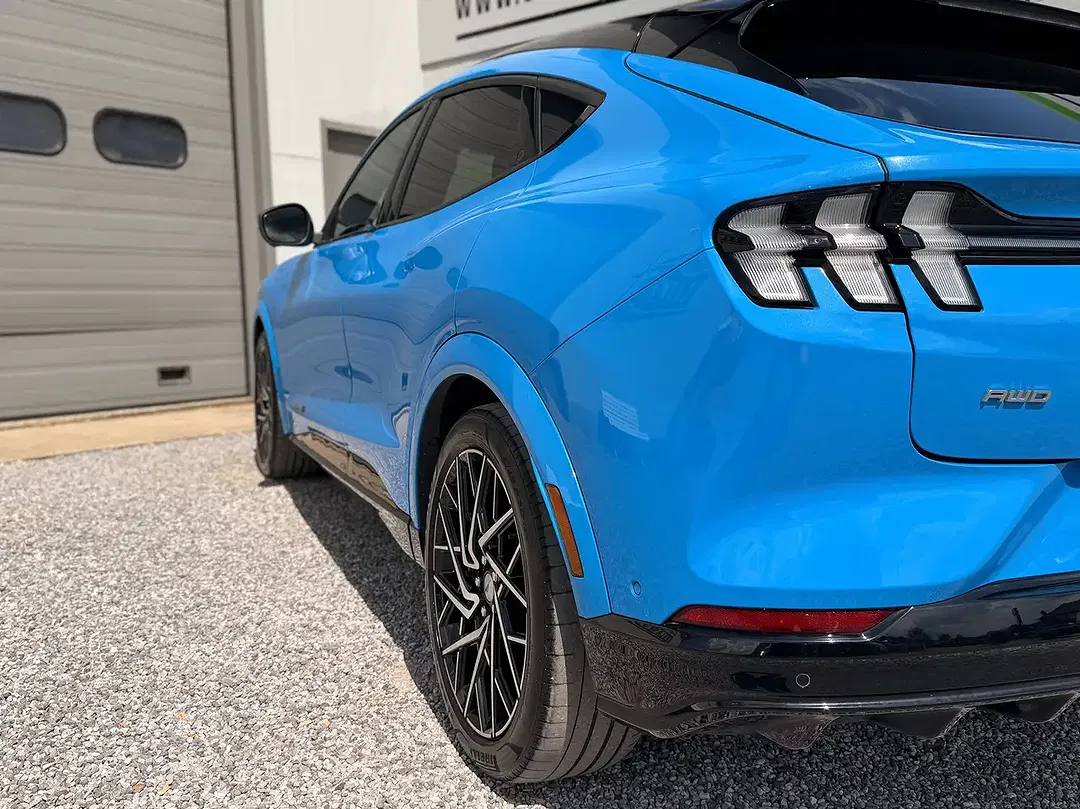 Ford Mustang Mach-E - Thumbnail 7