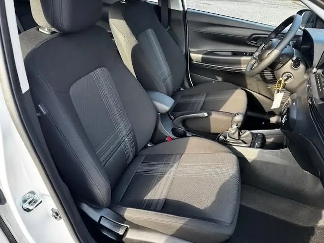 Hyundai i20 - Thumbnail 17