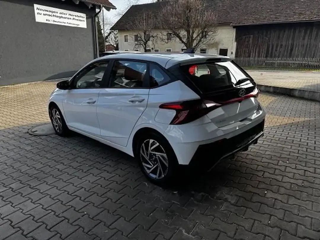 Hyundai i20 - Thumbnail 5
