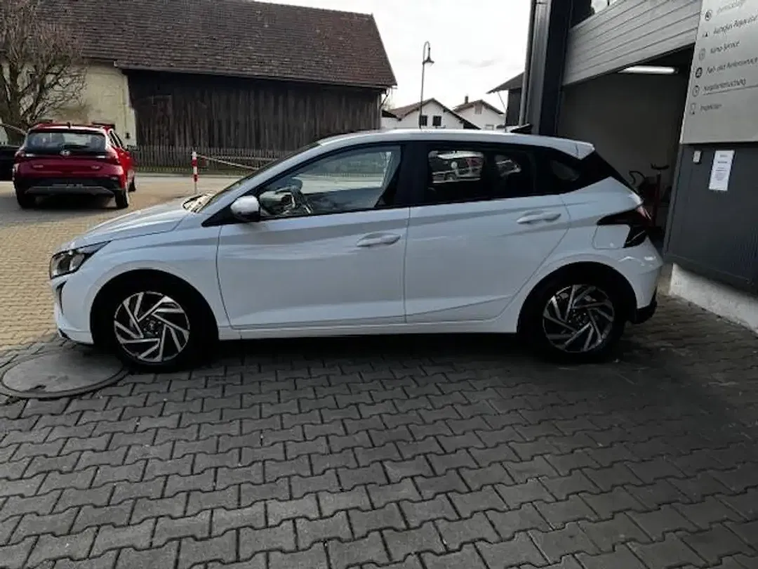 Hyundai i20 - Thumbnail 6